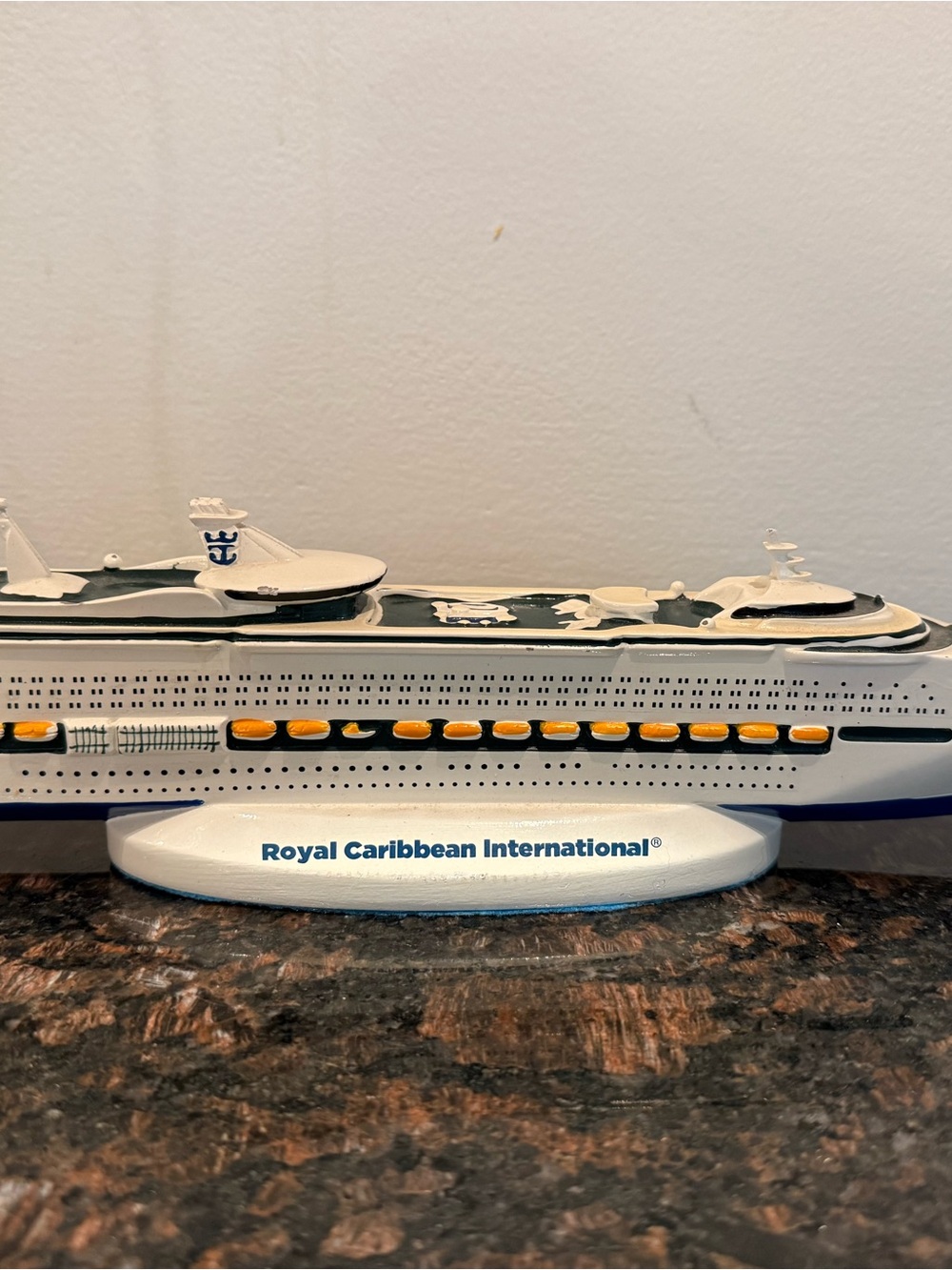 Royal Caribbean Mariner of the Seas Cruise Ship Model 12”